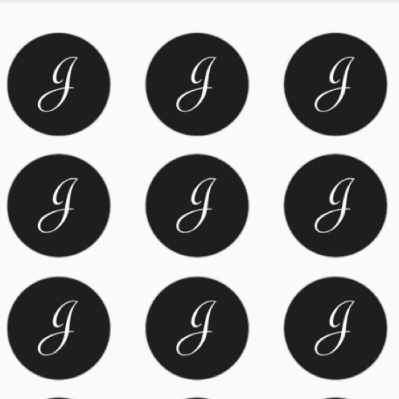 Meet your Posher, Jessica - Picture 1 of 1